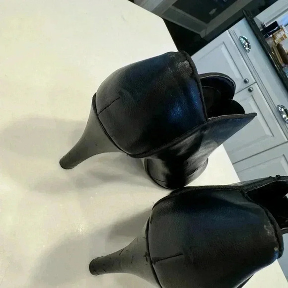 Adrianne Vittadini women’s high heel black leather ankle boots size 10 - Picture 5 of 11